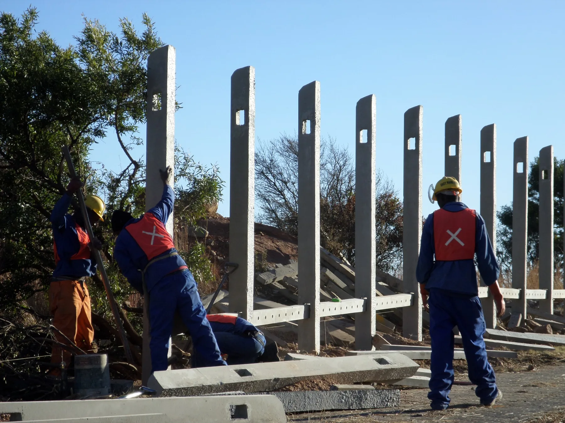 Concrete perimeter fence works at Meredale Reservoir